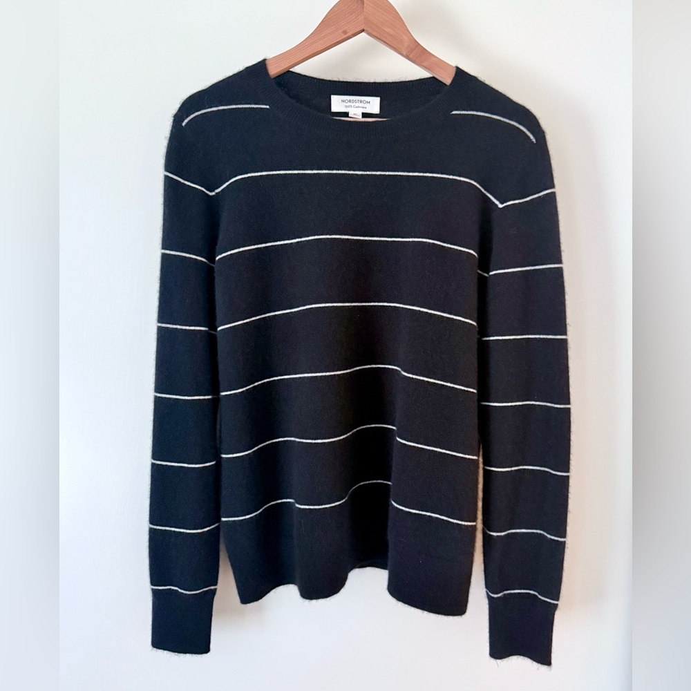 Cashmere Crewneck Sweater Black and White Striped